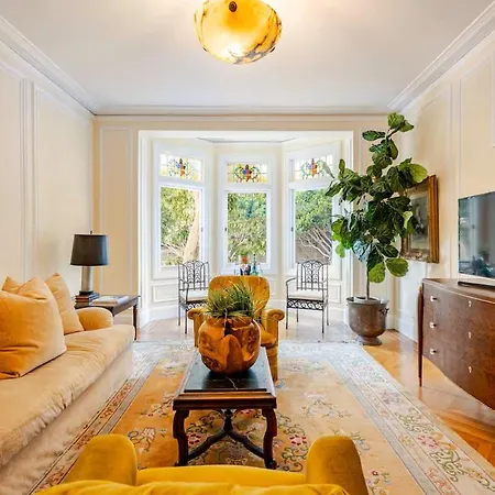 Nob Hill Charm-2